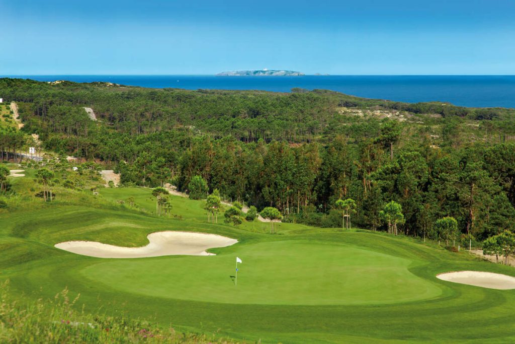Remedy Oak Golf Club woodland course in Dorset with bunkering and mature trees