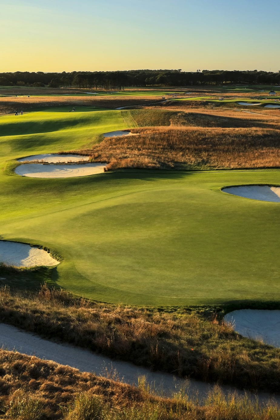 Shinnecock Hills Golf Club 18th hole with fairway, bunkers and native grasses